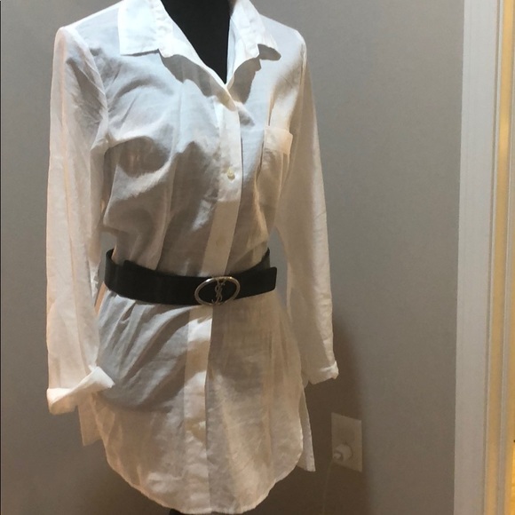 Gap white button down tunic/ shirt. - Picture 2 of 4